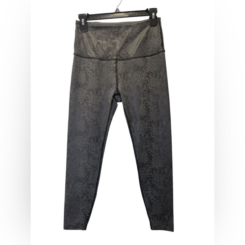 Beyong yoga Viper high waisted Snakeskin Print Midi Leggings size M